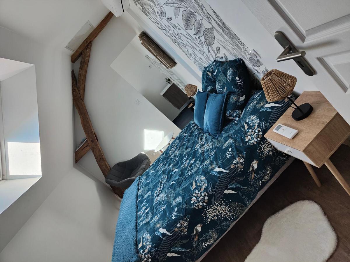 Gite Les Piraudieres Noyant-de-Touraine Bagian luar foto