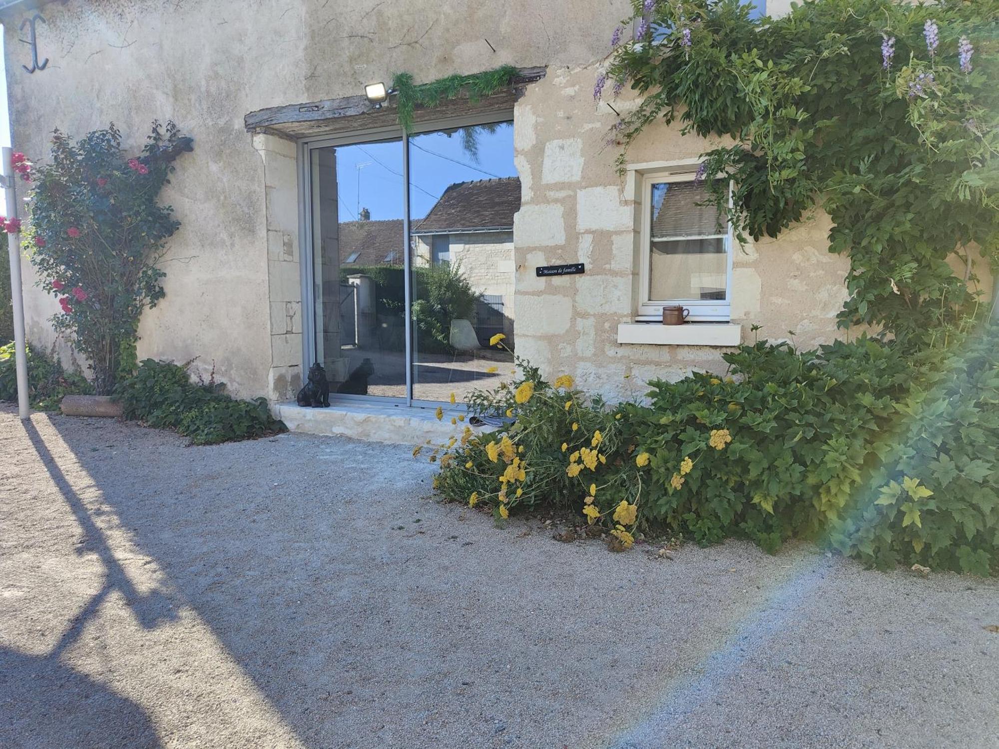 Gite Les Piraudieres Noyant-de-Touraine Bagian luar foto